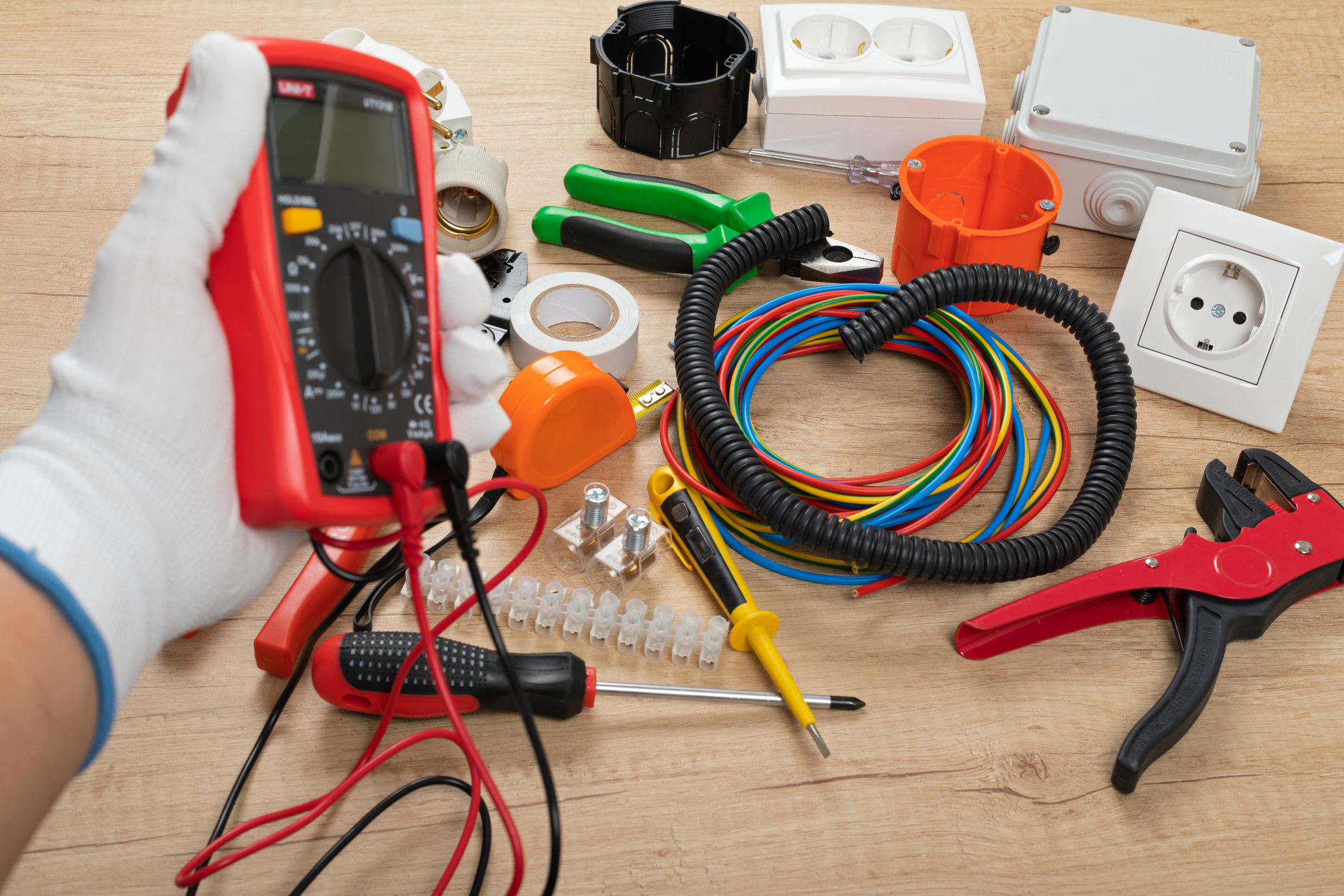 Partenaire de confiance en électricité générale et domotique à Béziers.